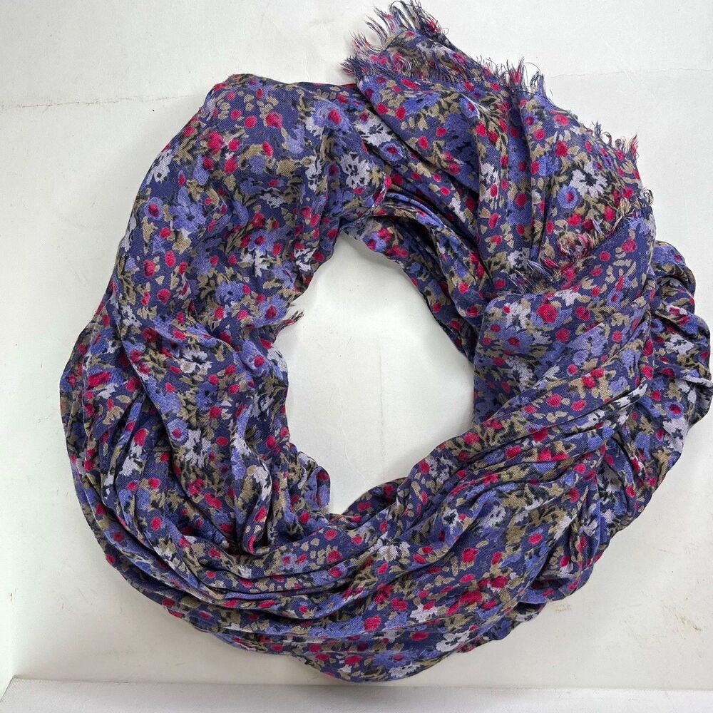 L.L.Bean Blue Floral Woven Viscose Rectangle Scarf Wrap w/ Fringe MPN 271952
